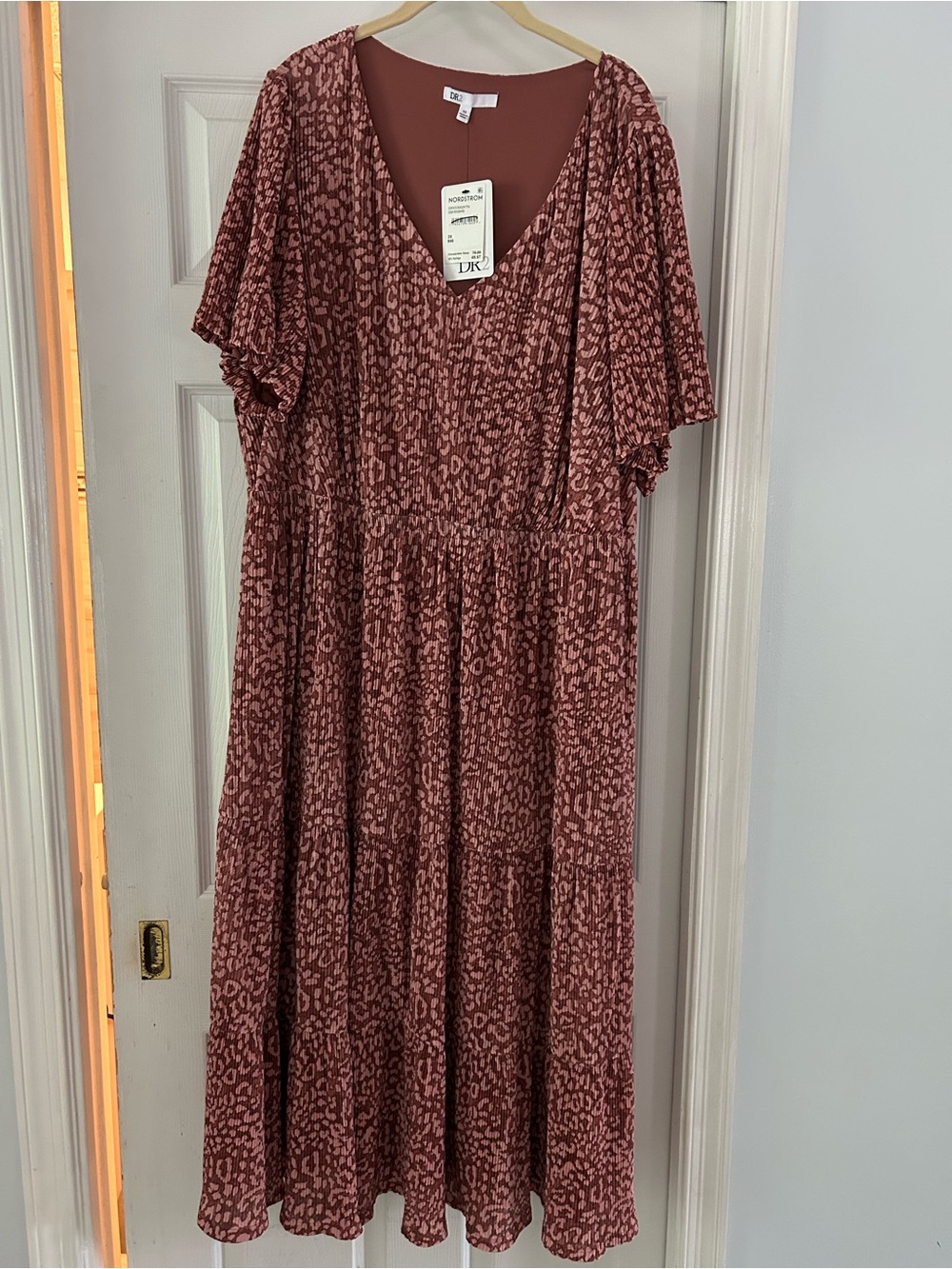 DR2 Mauve Printed V-Neck Tiered Midi Dress